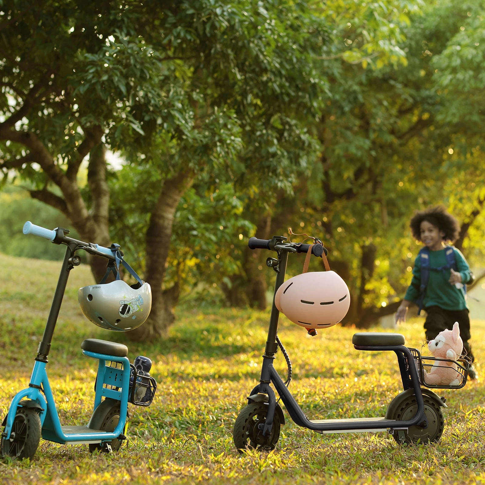 Hiboy Q2 Lite-A Kids Electric Scooter with Basket and Seat